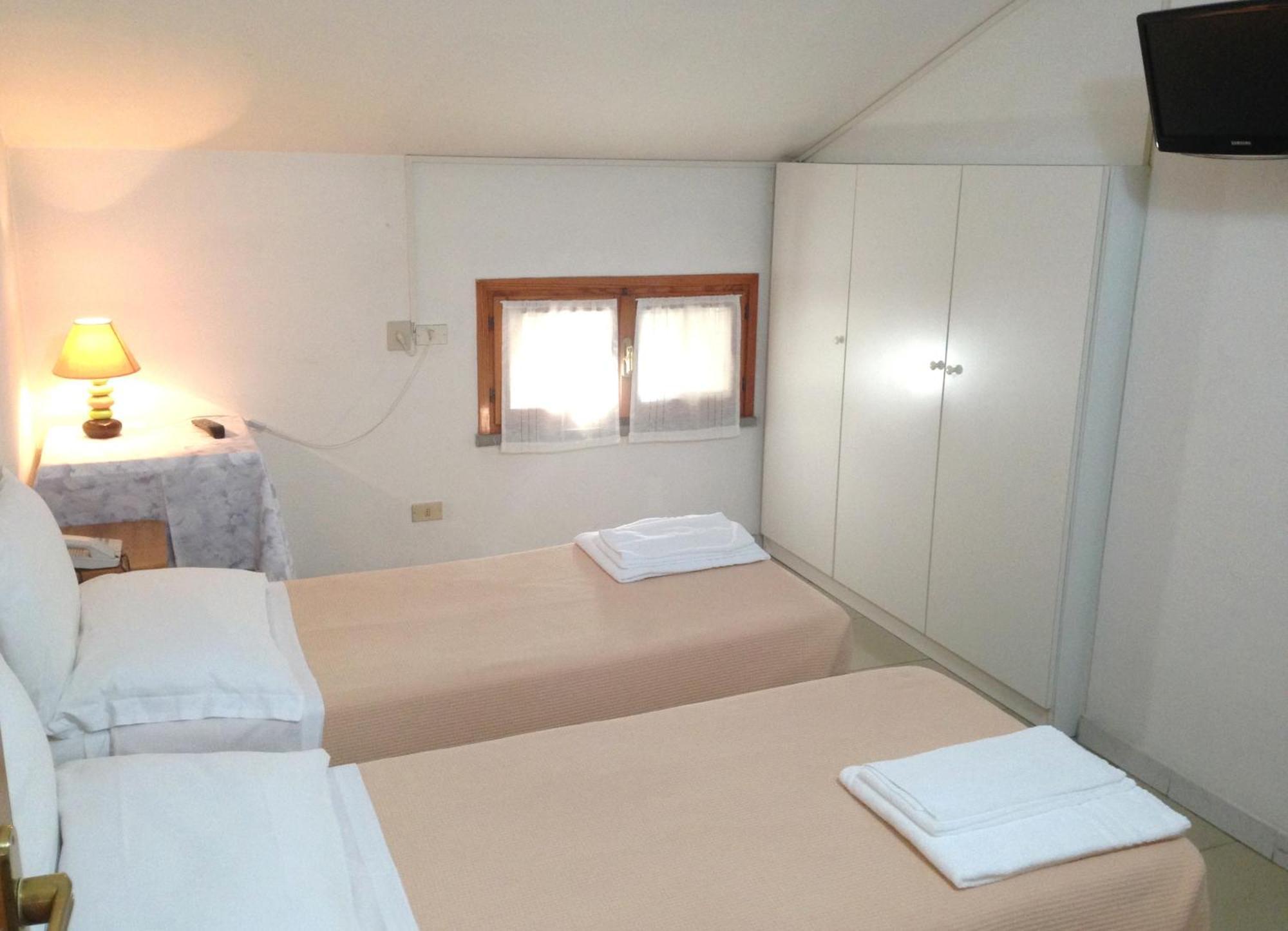 Albergo Romagna Fratta Terme Værelse billede